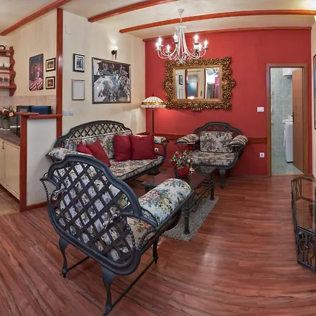 エンペラーズ スイーツ アパート スプリト