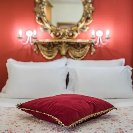 Emperor's Apartment *