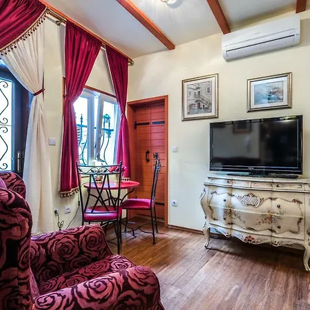 Emperor's Apartman *