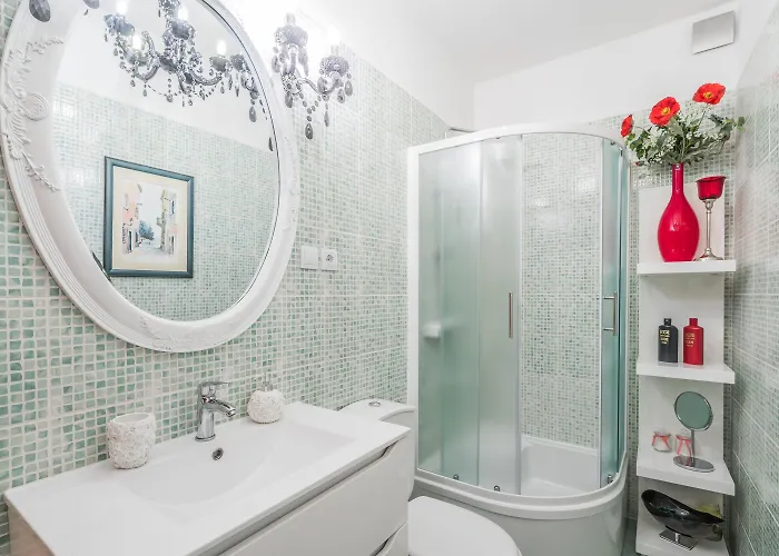 エンペラーズ スイーツ アパート *